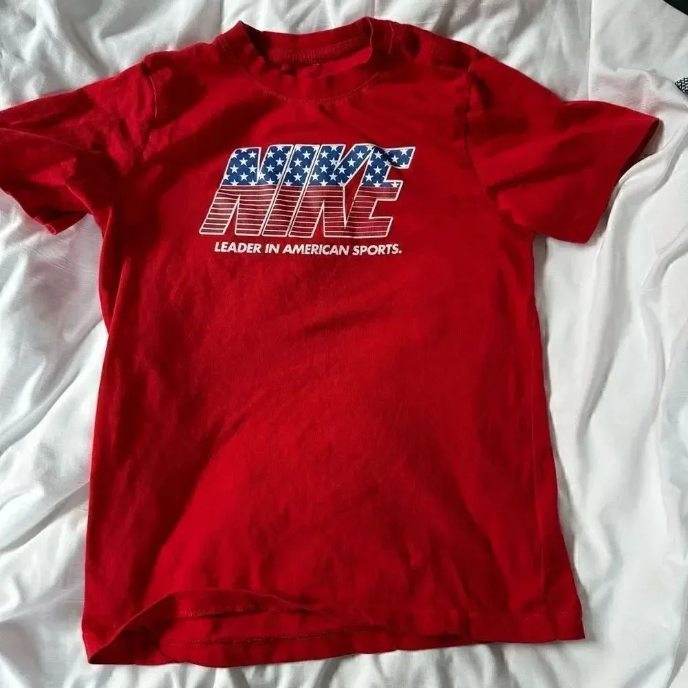 Nike boys sports T-shirt size L